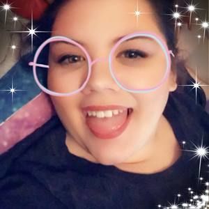 Meet your Posher, Becca